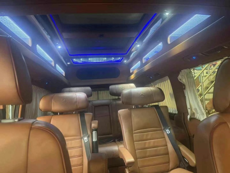 保定15年奔驰威霆8