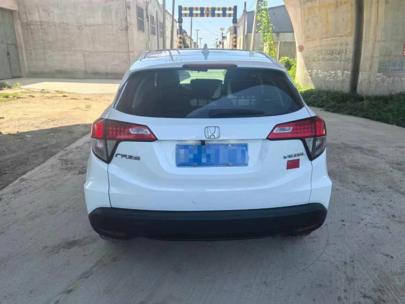 保定21年本田缤智4