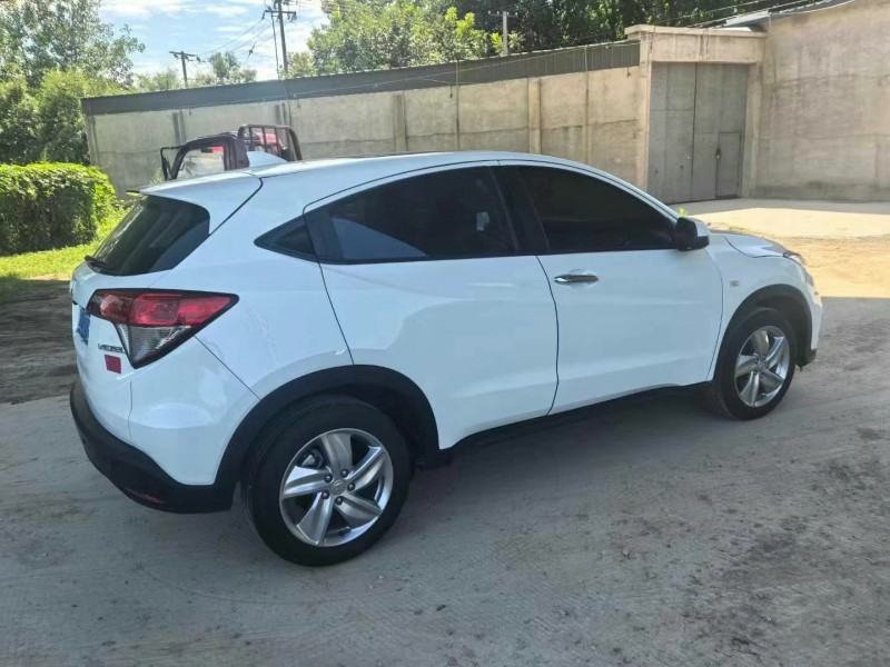 保定21年本田缤智6