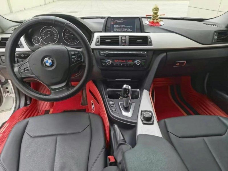 保定16年宝马3系8