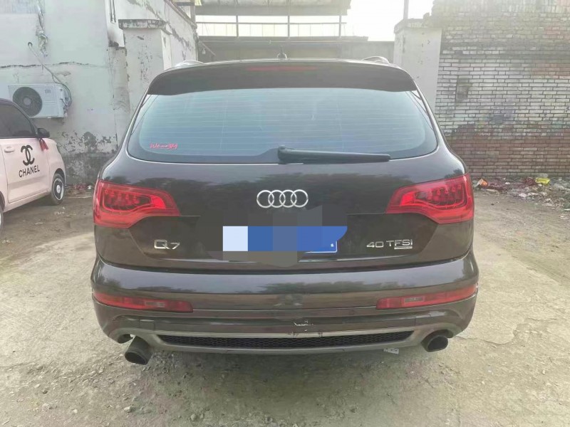 保定13年奥迪Q74