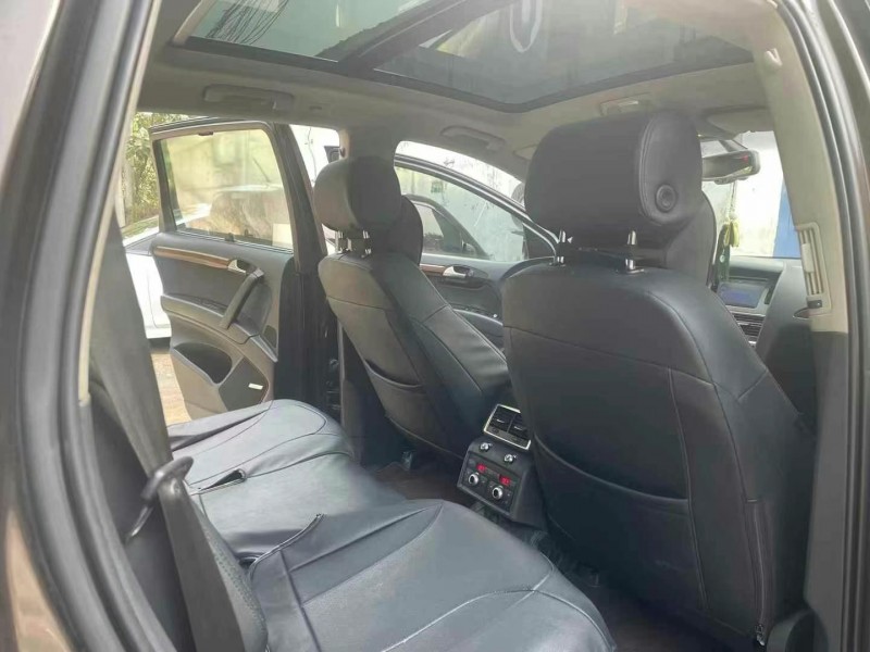 保定13年奥迪Q78