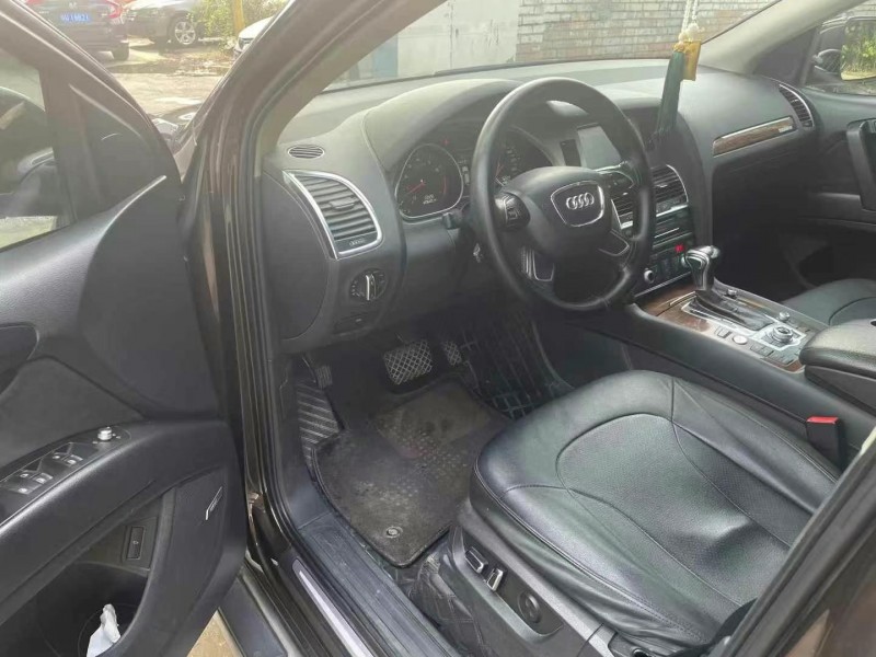 保定13年奥迪Q79