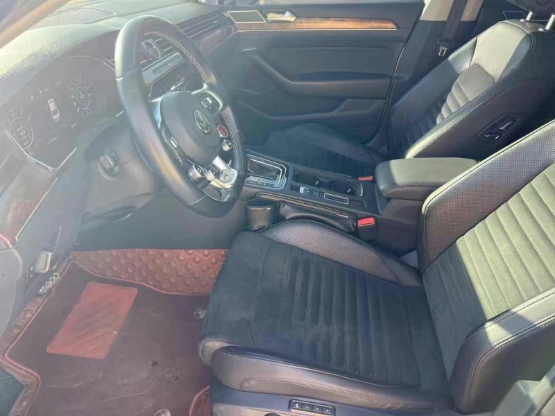 保定17年大众迈腾4