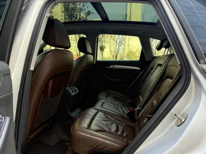 济宁15年奥迪Q56