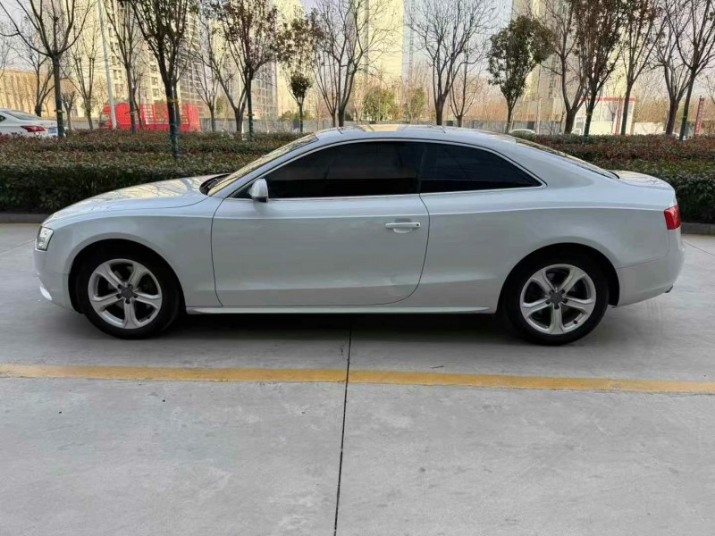 济宁15年奥迪A57