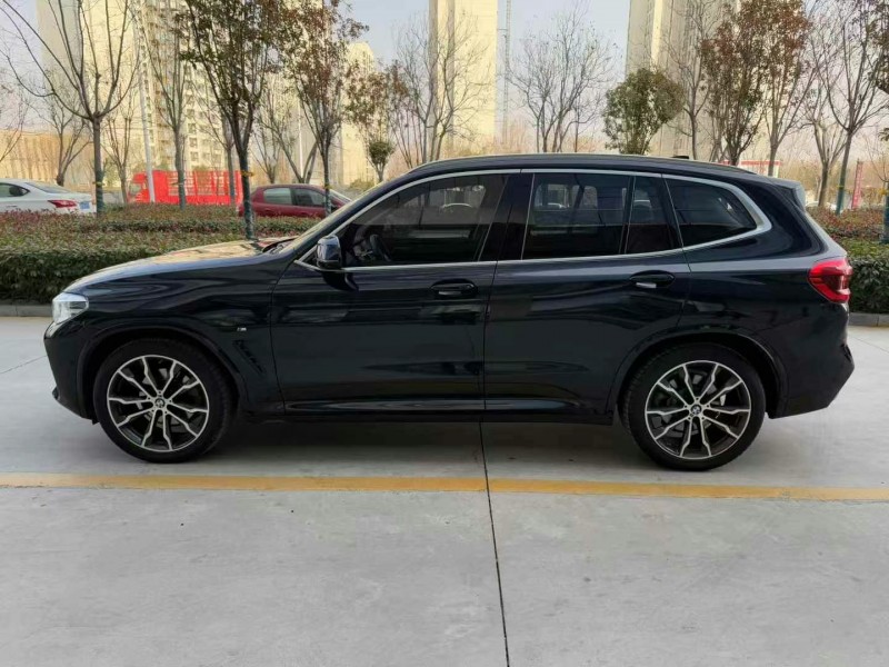 济宁21年宝马X38