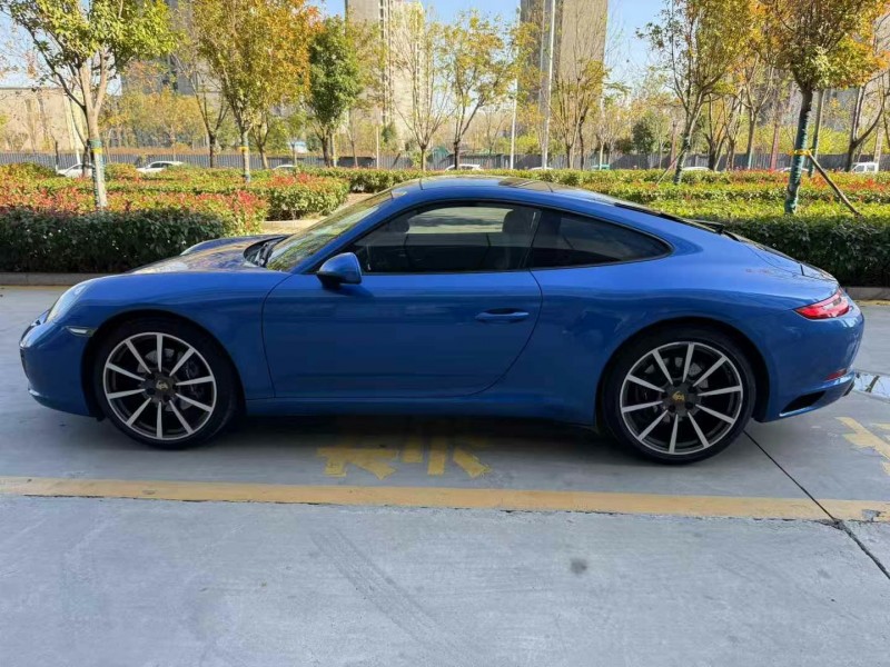 济宁17年保时捷9118
