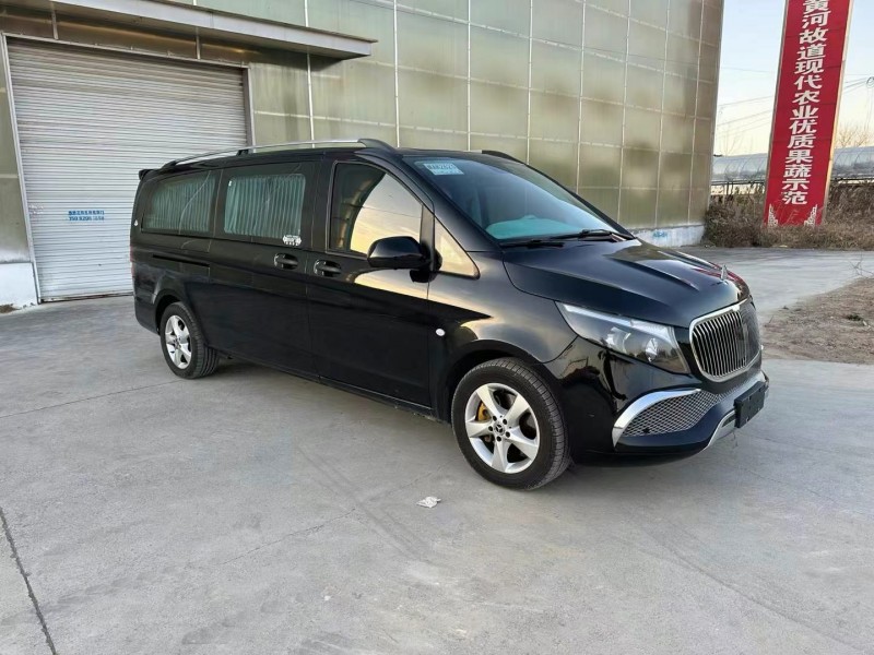 徐州19年奔驰威霆2