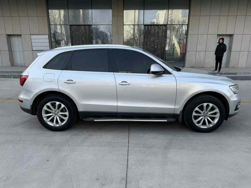 济宁15年奥迪Q57