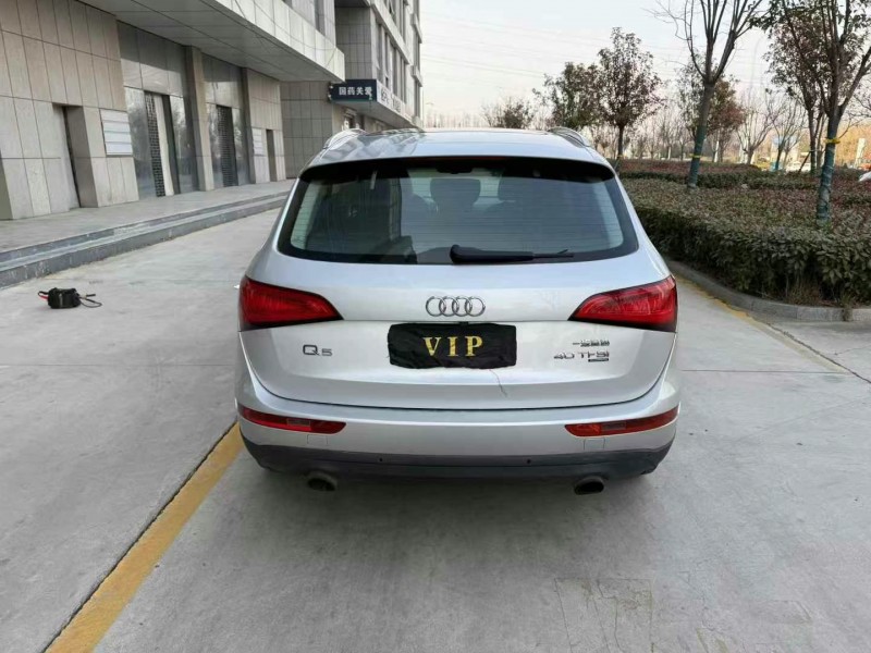 济宁15年奥迪Q59