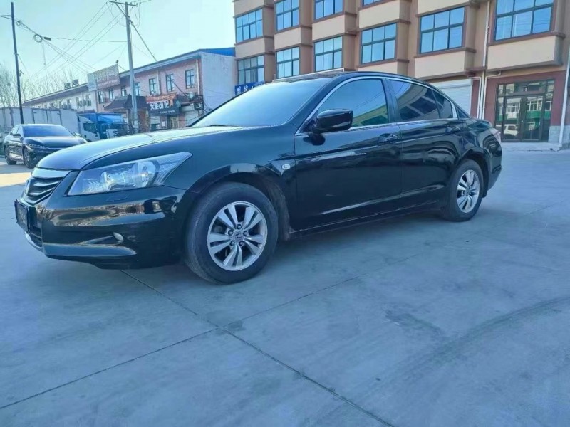 济宁12年本田雅阁3