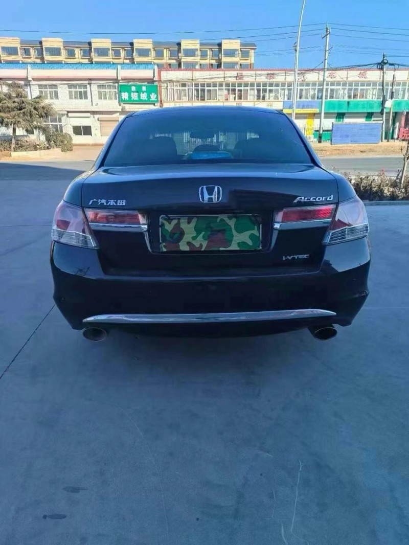 济宁12年本田雅阁4