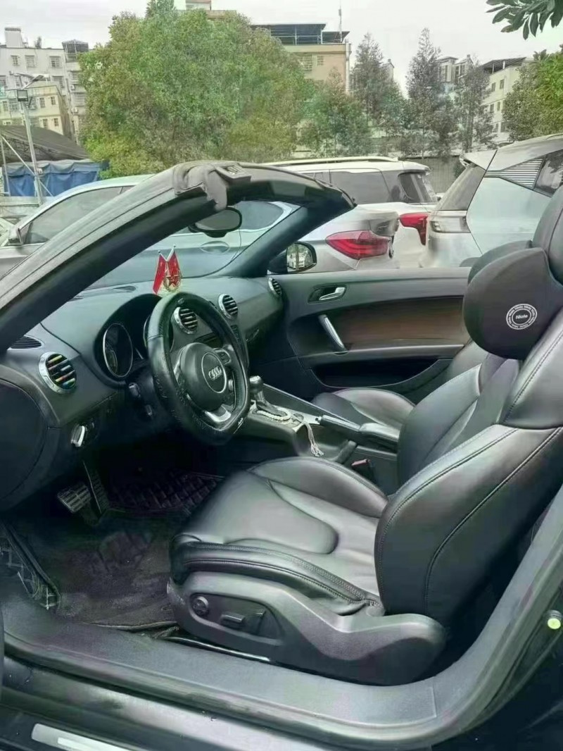 广州13年奥迪TT7