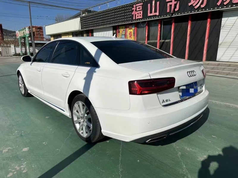 济宁16年奥迪A6L8