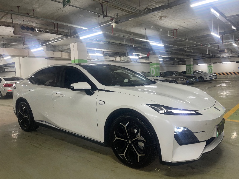 成都24年长安汽车深蓝3