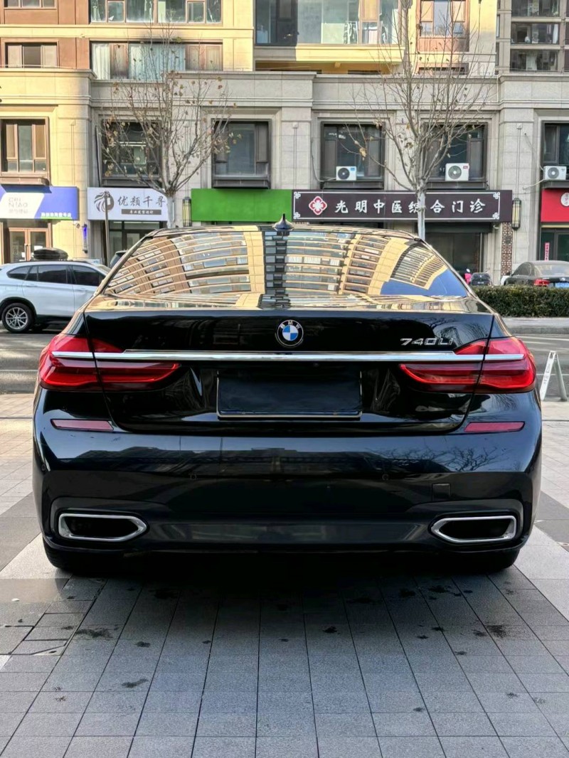 徐州19年宝马7系9