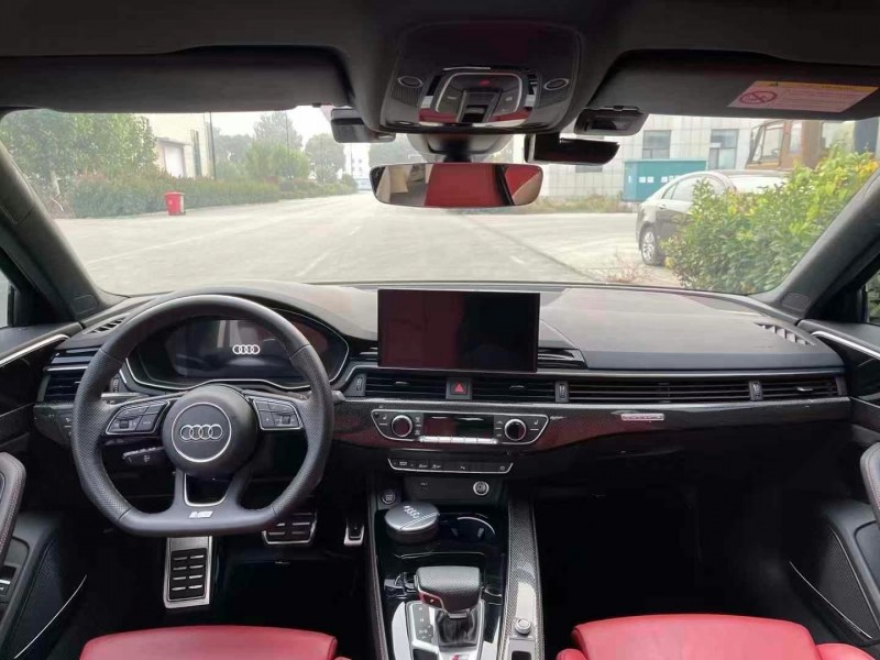 济宁22年奥迪S46