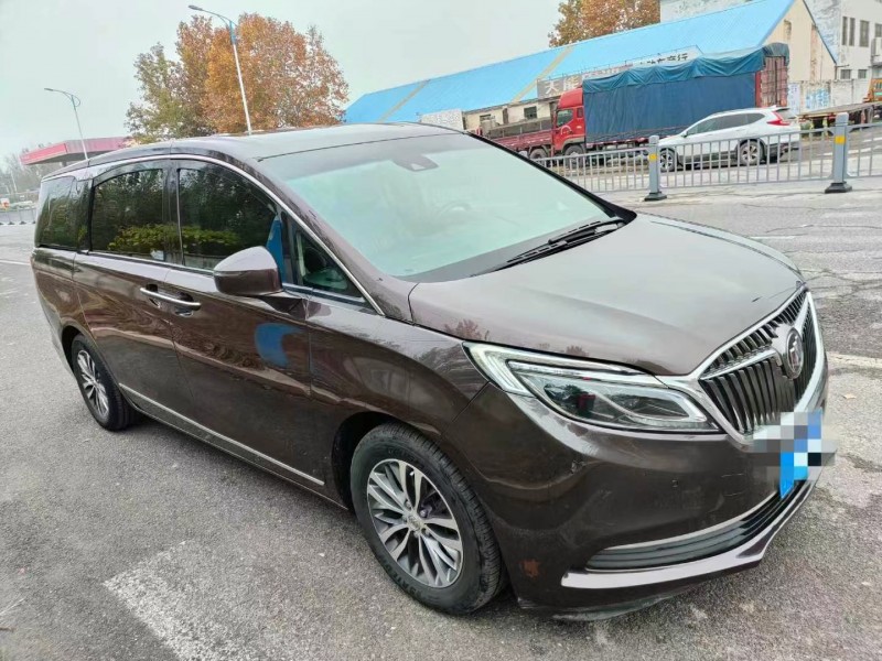 泰安17年别克GL83