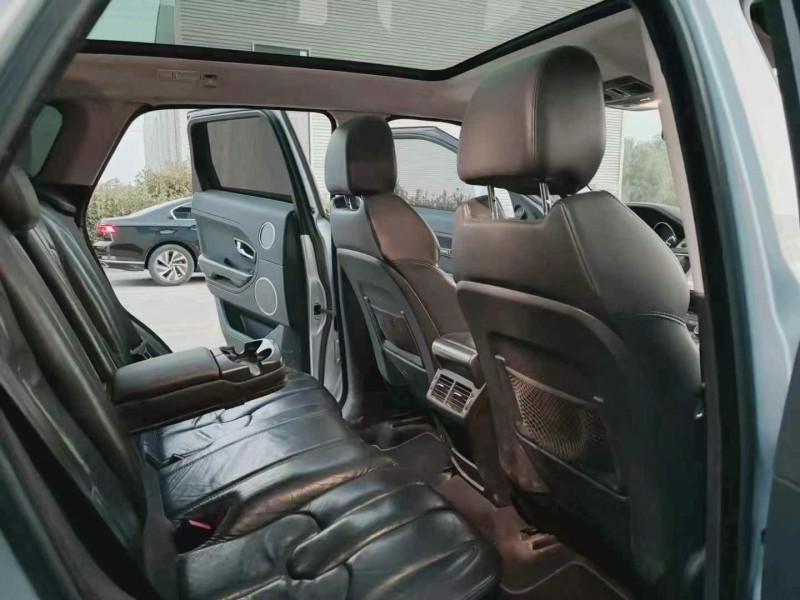 济宁13年路虎极光6