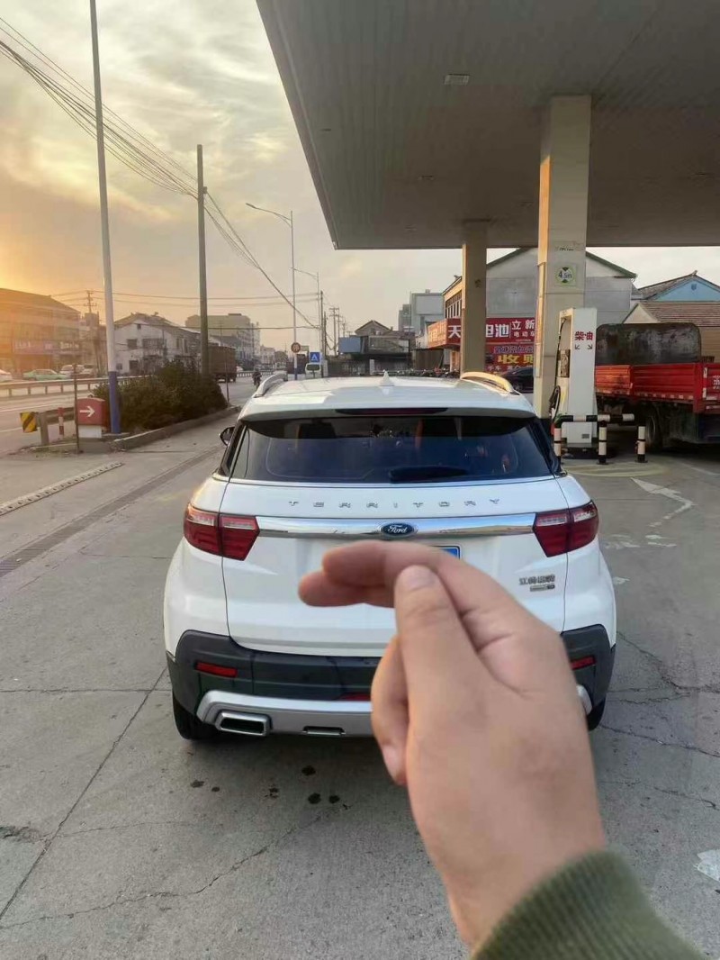 盐城20年福特领界2