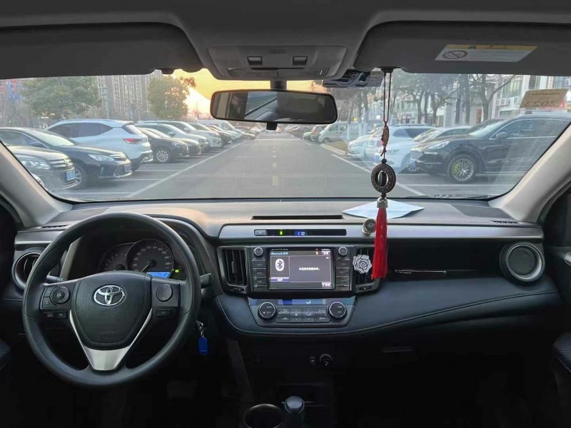 徐州15年丰田RAV49