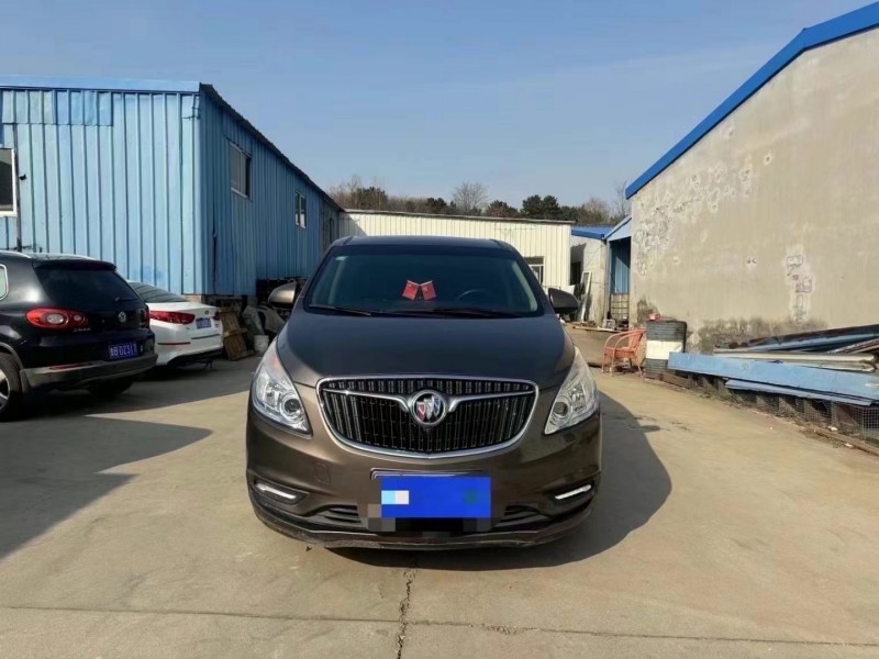 济宁17年别克GL81