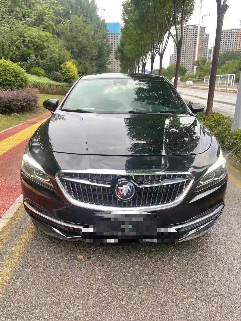 枣庄17年别克君越1