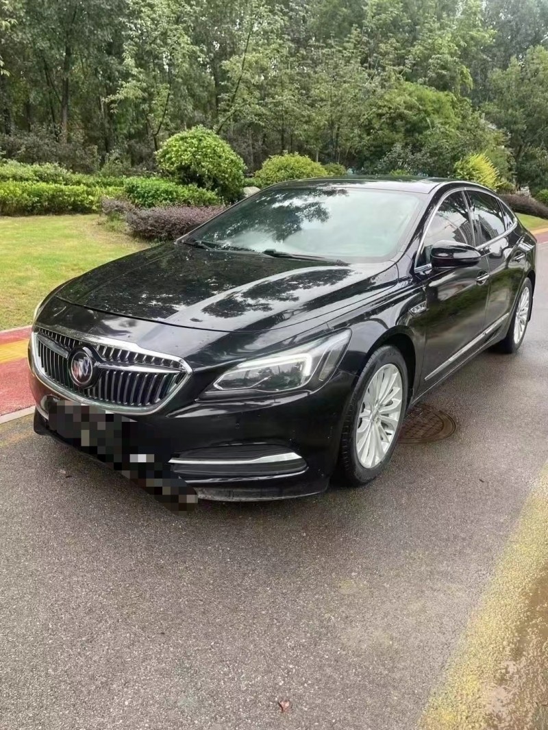 枣庄17年别克君越2