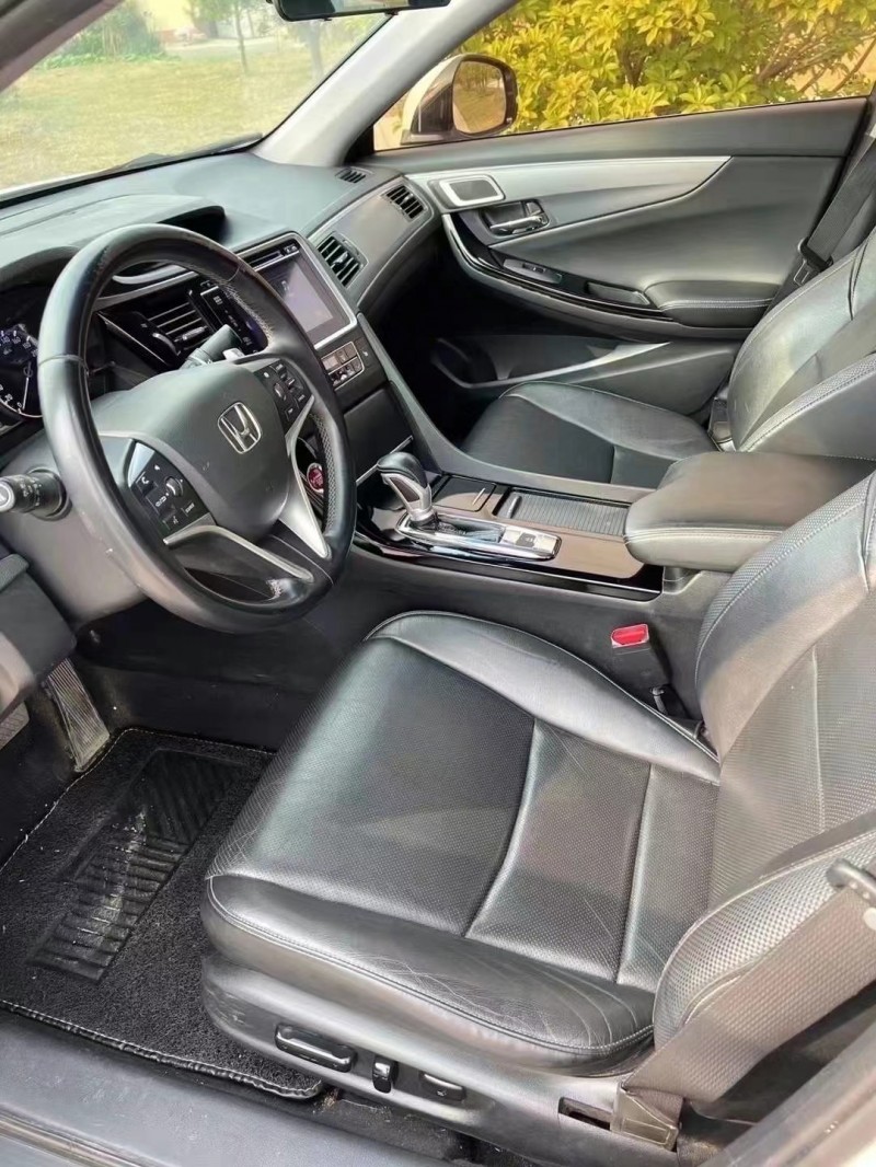 枣庄17年本田思铂睿4