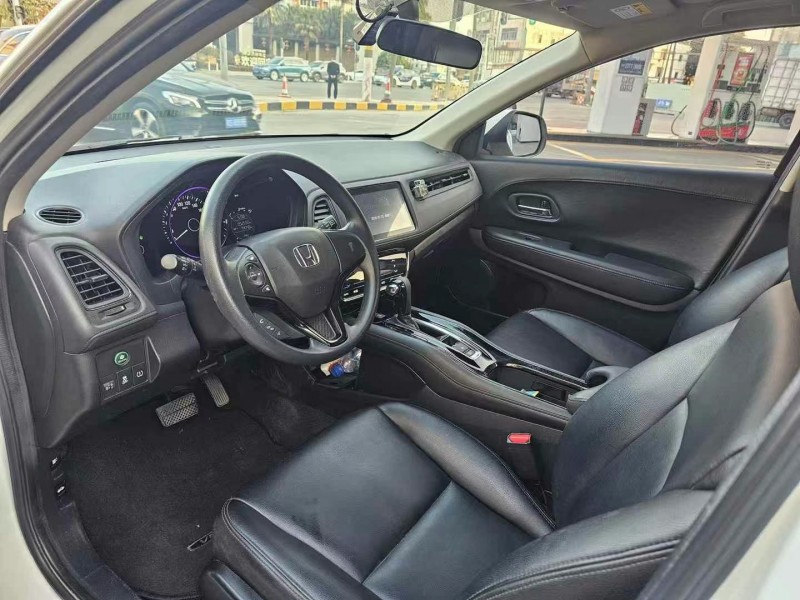 东莞19年本田缤智6