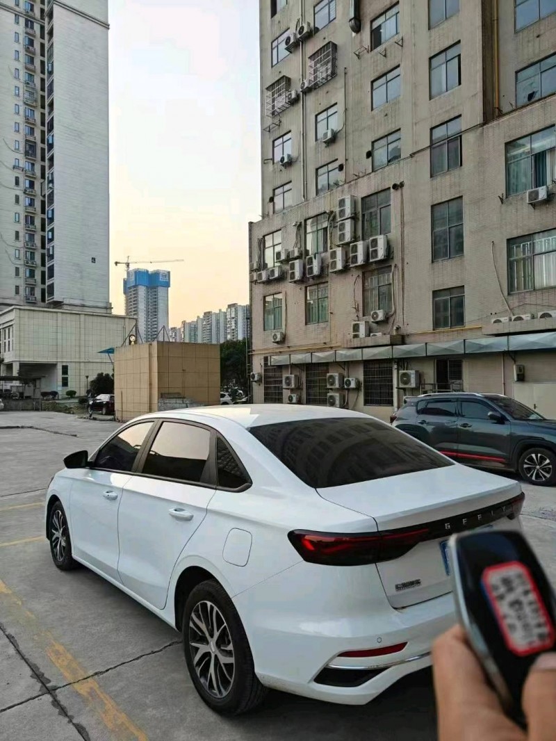 长沙24年吉利帝豪8