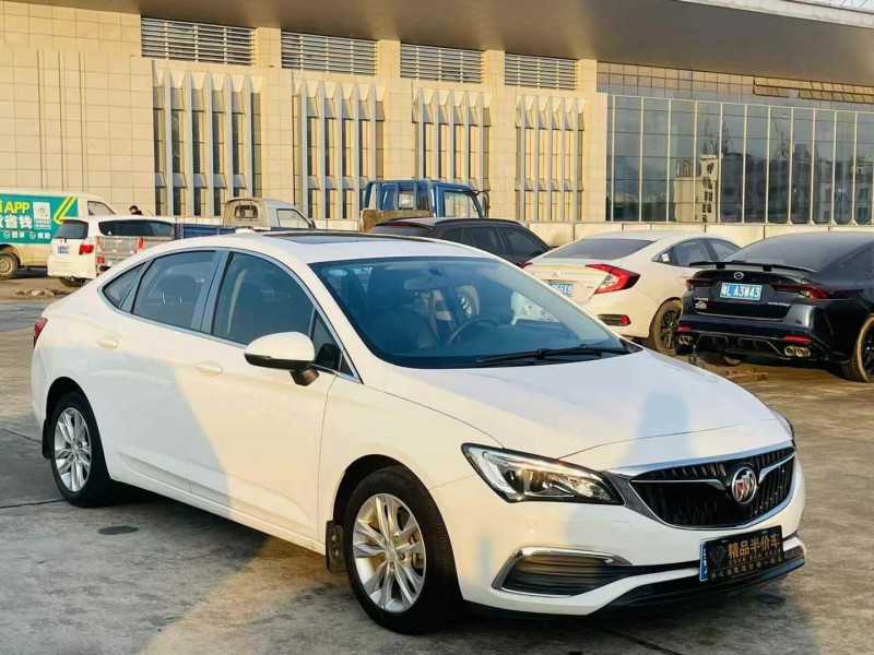 东莞18年别克威朗2