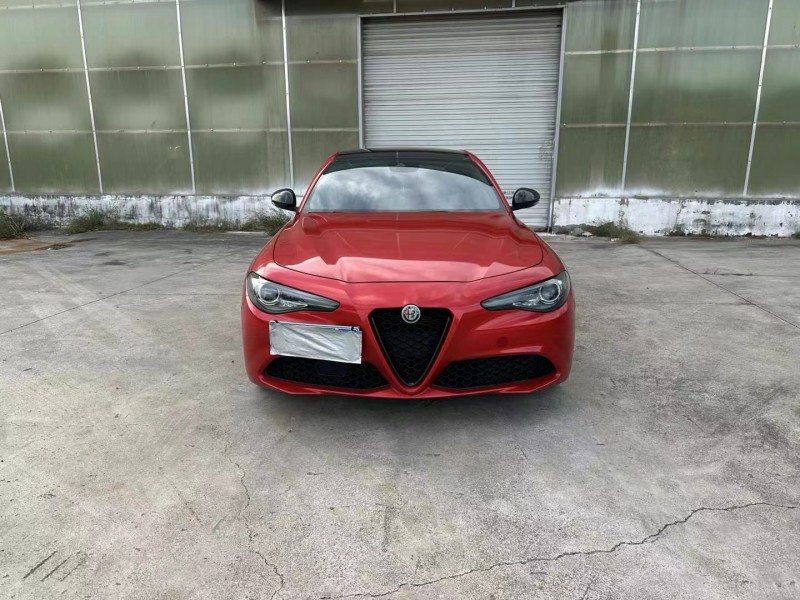 徐州20年阿尔法·罗密欧Giulia1