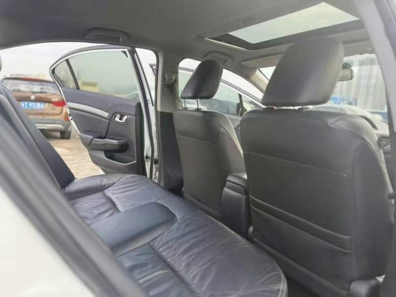 东莞14年本田思域9