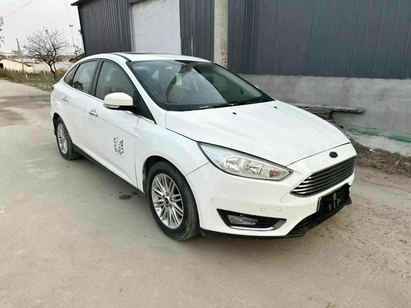 徐州17年福特福克斯2