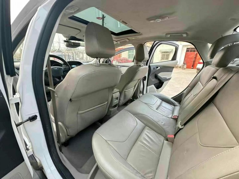 徐州17年福特福克斯6