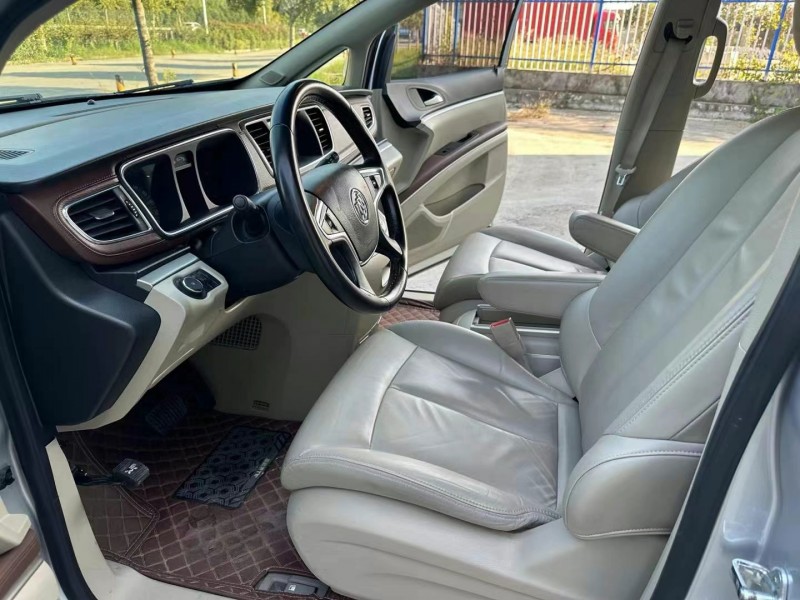 徐州19年别克GL84