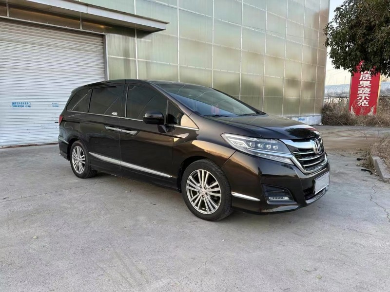 徐州16年本田艾力绅3