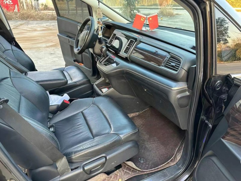 徐州16年本田艾力绅6