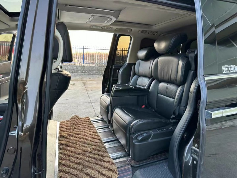 徐州16年本田艾力绅7