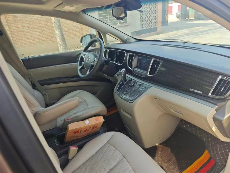 保定12年别克GL87