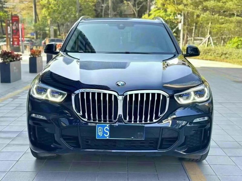 广州21年宝马X51