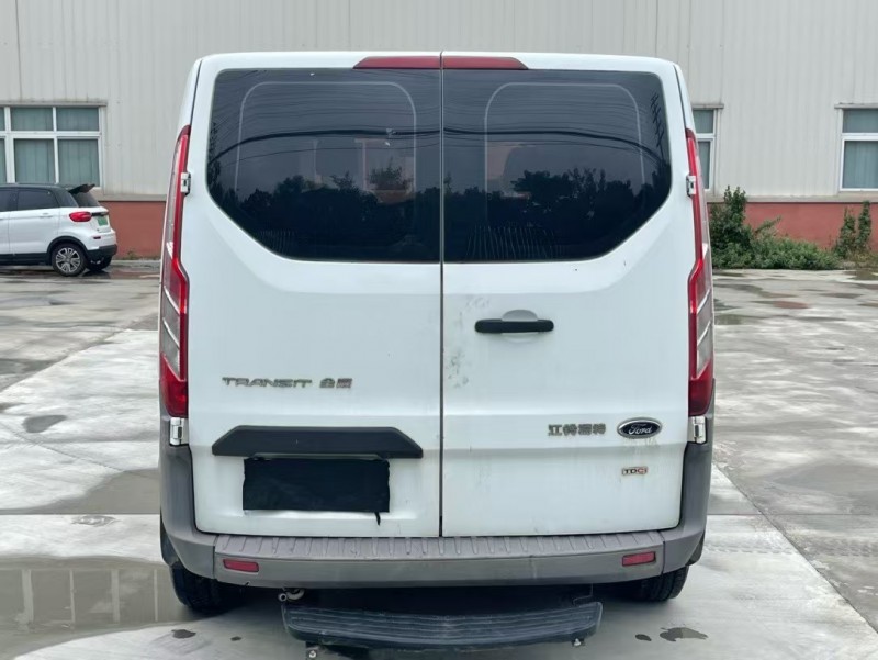 徐州19年福特全顺9