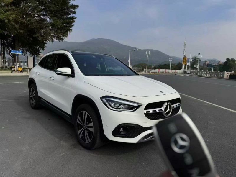 东莞21年奔驰GLA2