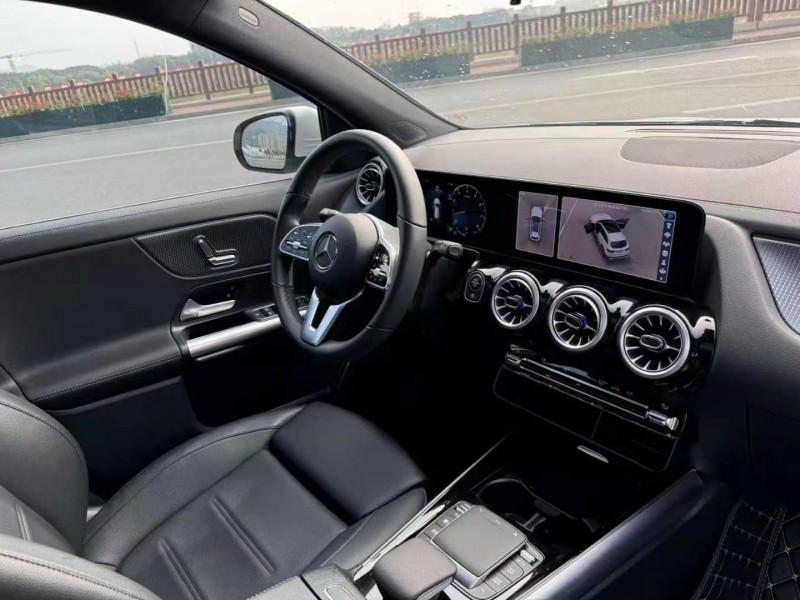 东莞21年奔驰GLA5