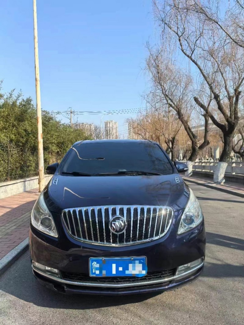 济宁13年别克GL81