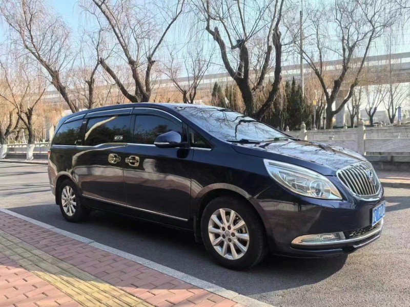 济宁13年别克GL82