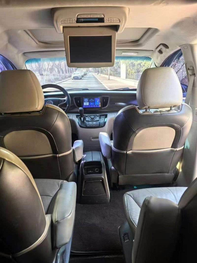 济宁13年别克GL85