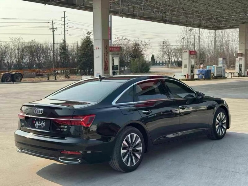 济宁21年奥迪A6L5